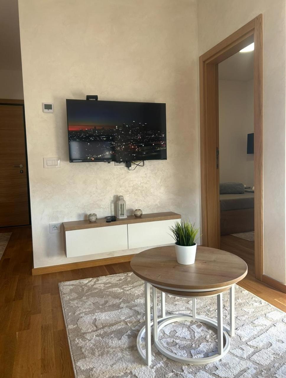 Ivor 25 Apartment